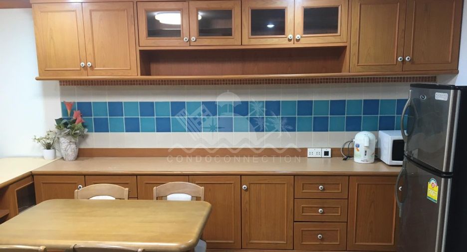 For sale 2 bedrooms condo in Pratumnak, Pattaya