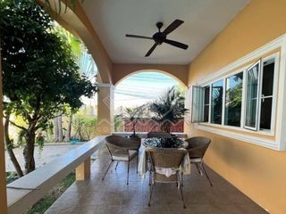 Haus zum Kauf mit 4 Zimmer in Bang Lamung, Chonburi