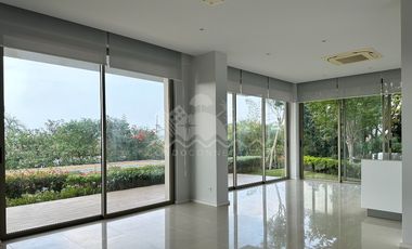 For sale 2 ベッドルーム condo in Sattahip, Chonburi
