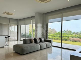 Condo en venta de 2 habitaciones en Bang Saray, Pattaya