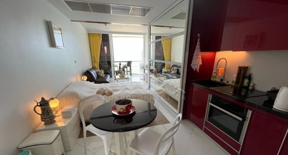 Condo en venta de 3 habitaciones en Sattahip, Chonburi