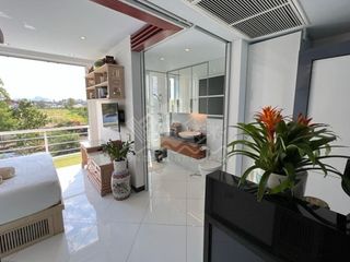 À vendre 3 chambres condo à Na Jomtien, Pattaya
