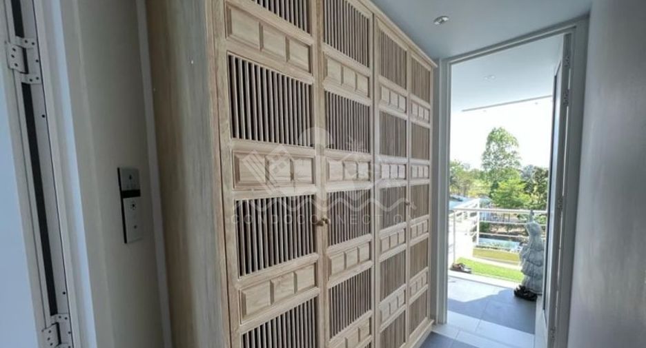 Condo en venta de 3 habitaciones en Sattahip, Chonburi