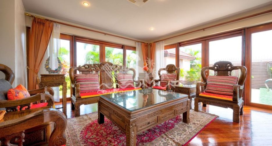 Haus zum Kauf mit 5 Zimmer in Huay Yai, Pattaya