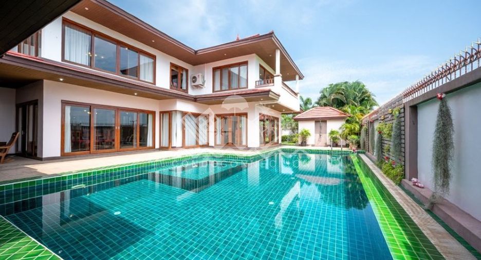 Haus zum Kauf mit 5 Zimmer in Huay Yai, Pattaya