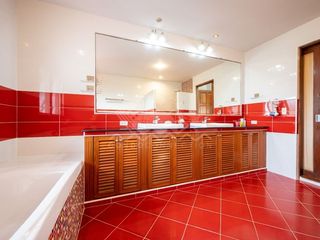 For sale 5 bedrooms house in Bang Lamung, Chonburi
