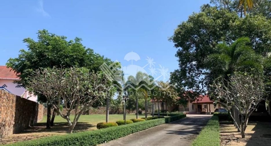 Casa en venta de 4 habitaciones en East Pattaya, Pattaya
