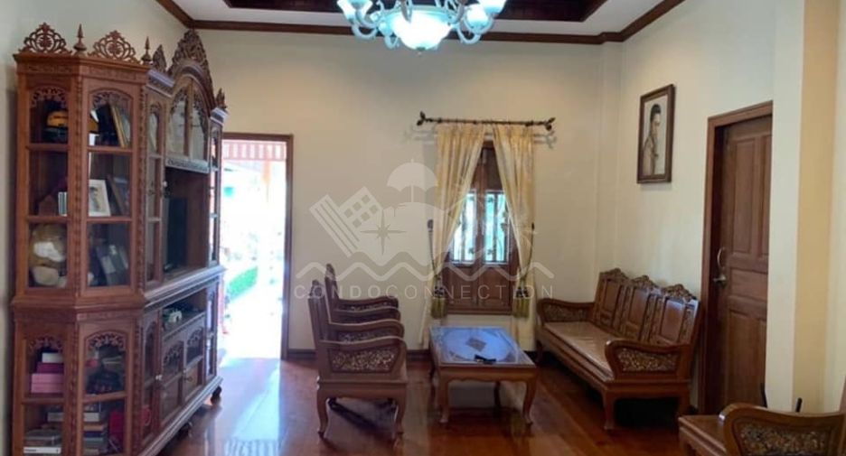 Casa en venta de 4 habitaciones en East Pattaya, Pattaya