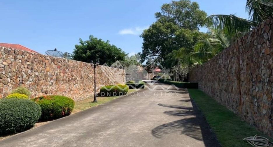 Casa en venta de 4 habitaciones en East Pattaya, Pattaya