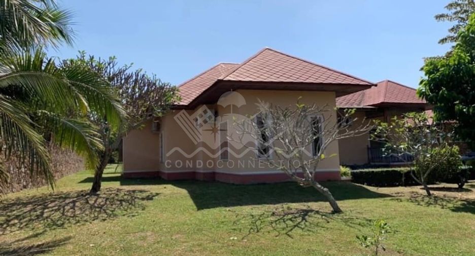 Casa en venta de 4 habitaciones en East Pattaya, Pattaya