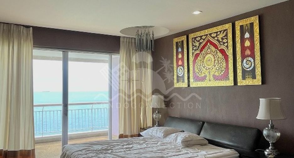 For sale 3 bedrooms condo in North Pattaya, Pattaya