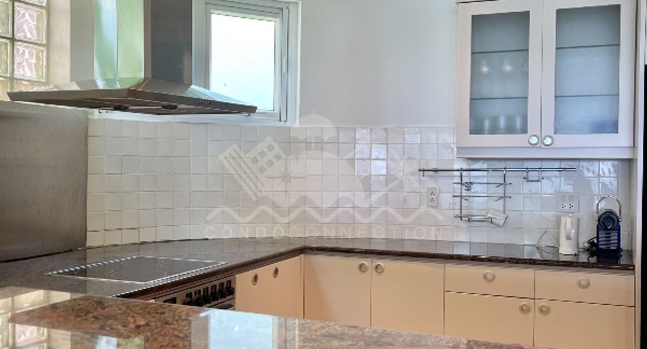 For sale 3 bedrooms house in North Pattaya, Pattaya