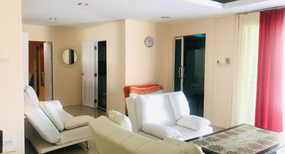 For sale 3 ベッドルーム house in Pratumnak, Pattaya