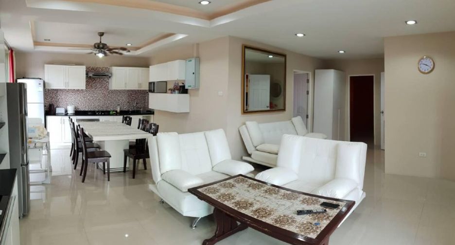 For sale 3 ベッドルーム house in Pratumnak, Pattaya
