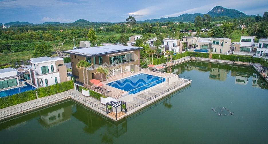 Haus zum Kauf mit 3 Zimmer in Sattahip, Chonburi