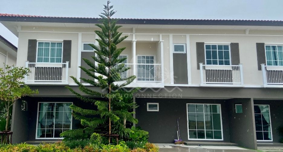 À vendre 4 chambres maison à Huay Yai, Pattaya