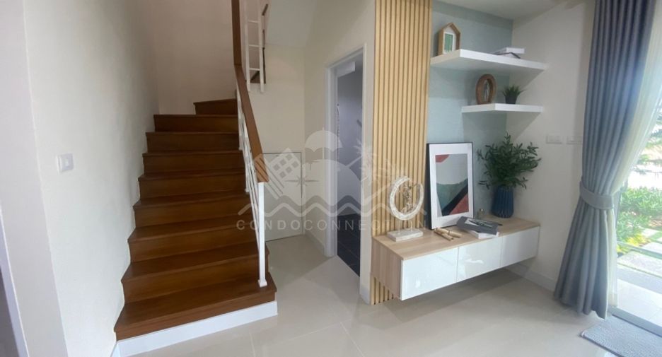 À vendre 4 chambres maison à Huay Yai, Pattaya