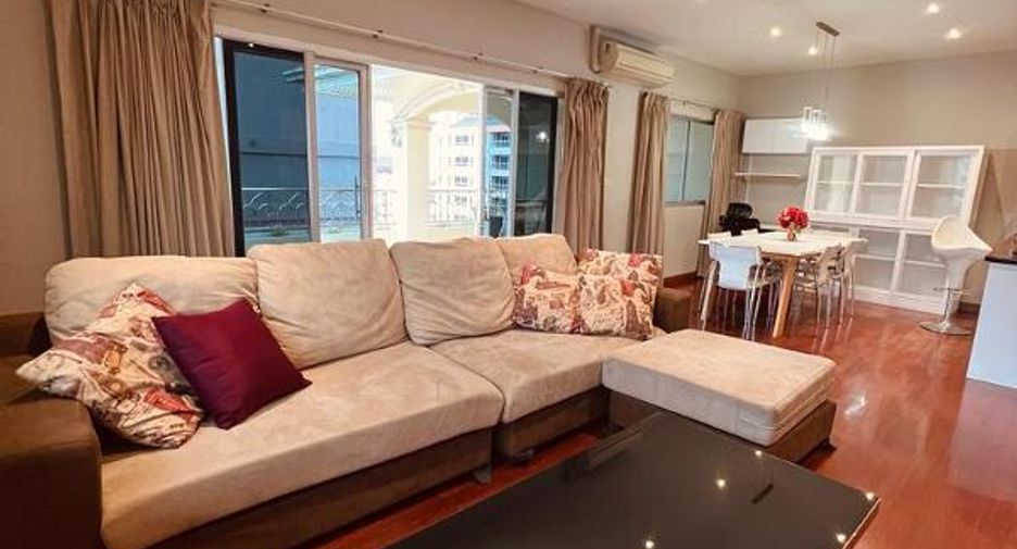 For sale 3 bedrooms condo in Pratumnak, Pattaya