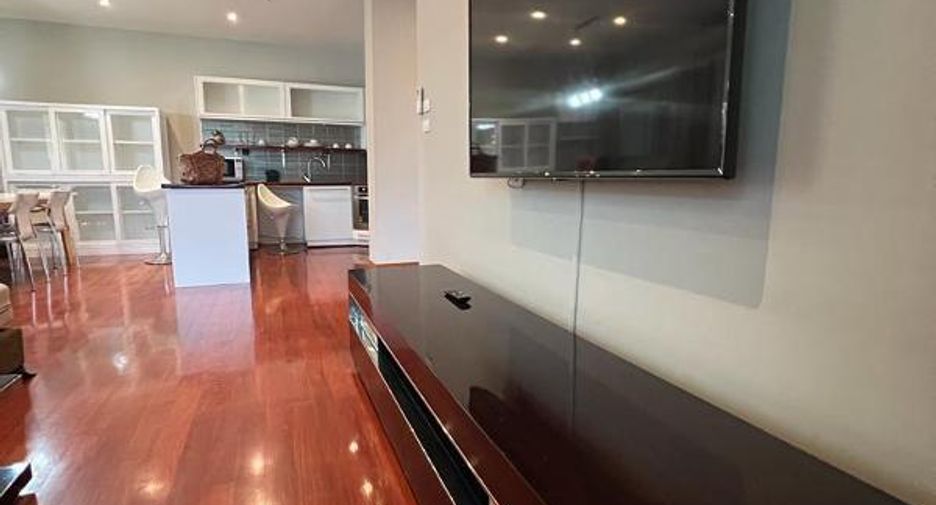 For sale 3 bedrooms condo in Pratumnak, Pattaya