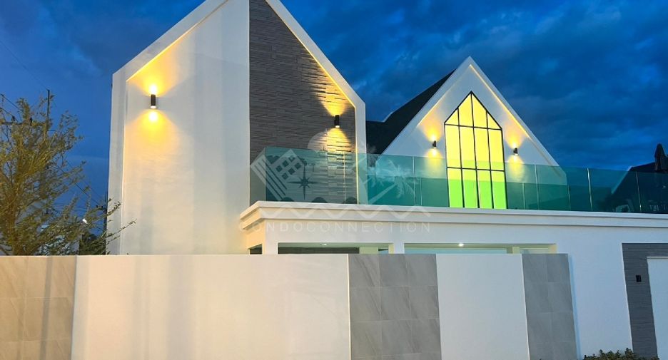 For sale 3 bedrooms house in Huay Yai, Pattaya