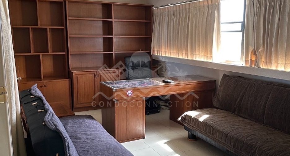 For rent 4 bedrooms house in North Pattaya, Pattaya