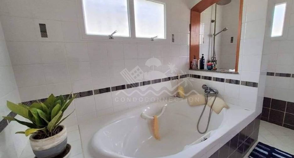 For sale 3 ベッドルーム house in East Pattaya, Pattaya