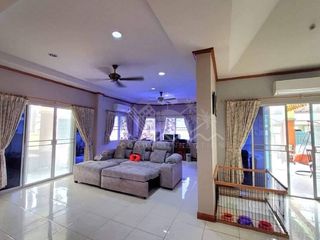 Haus zum Kauf mit 3 Zimmer in Bang Lamung, Chonburi