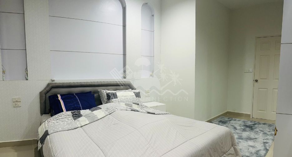 For sale 3 bedrooms house in East Pattaya, Pattaya