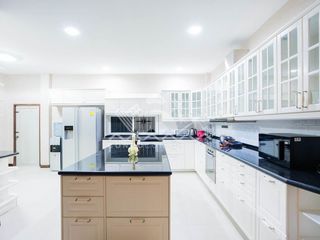 Haus zum Kauf mit 6 Zimmer in Bang Lamung, Chonburi