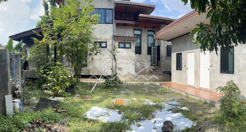 Продажа 3 спальни дом в Саттахип, Чонбури