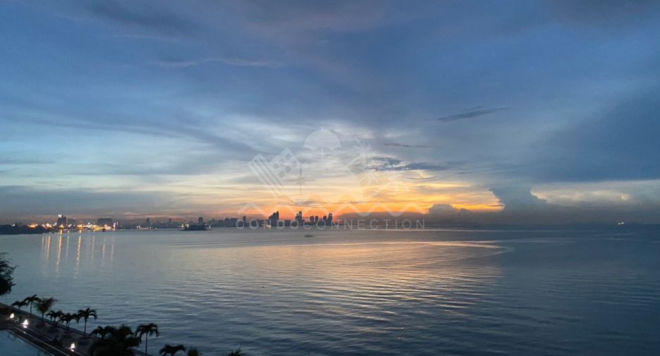 For sale 2 bedrooms condo in Pratumnak, Pattaya