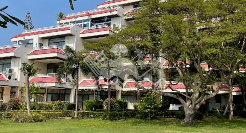 For sale 2 bedrooms condo in Pratumnak, Pattaya