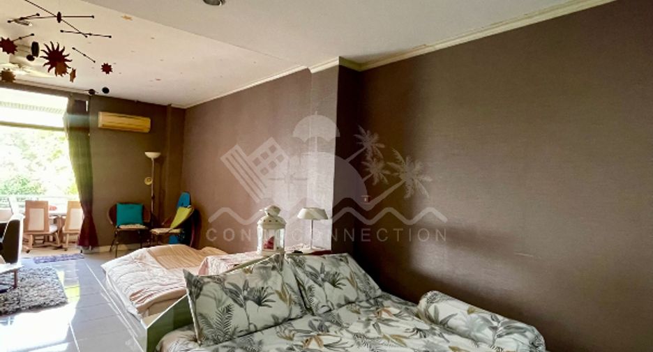 For sale studio condo in Pratumnak, Pattaya