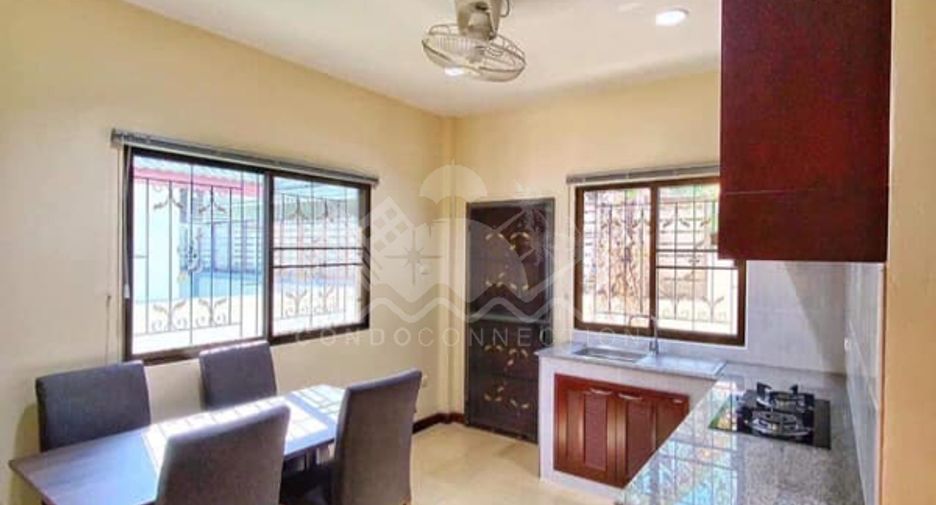 For sale 3 bedrooms house in East Pattaya, Pattaya
