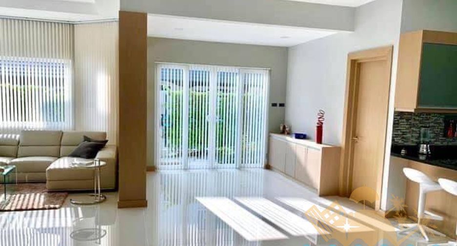 For sale 4 bedrooms house in South Pattaya, Pattaya