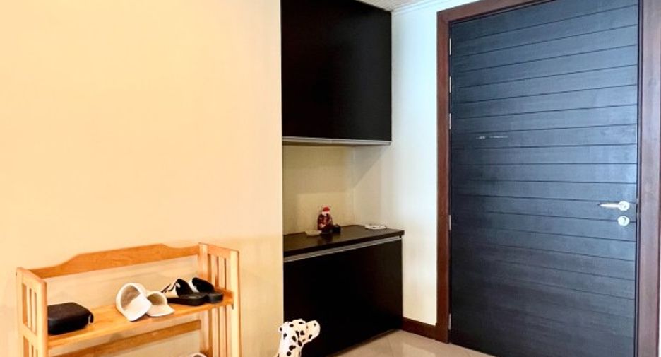 Продажа 3 спальни кондо в Йомтиен, Паттайя