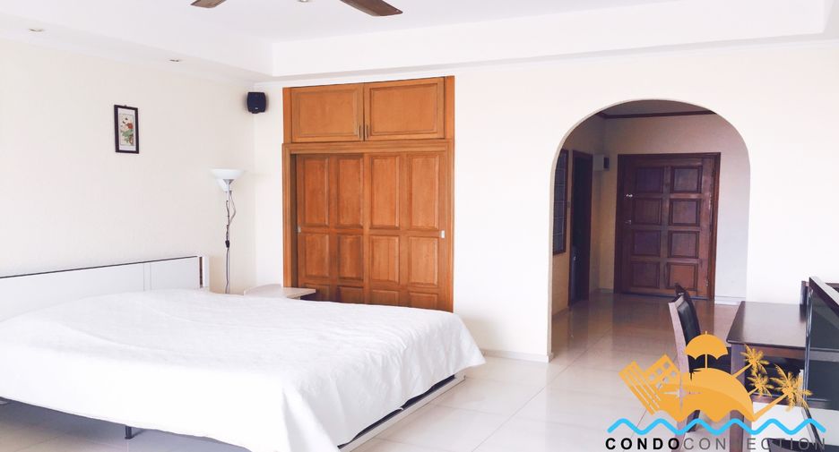 For sale studio condo in Pratumnak, Pattaya