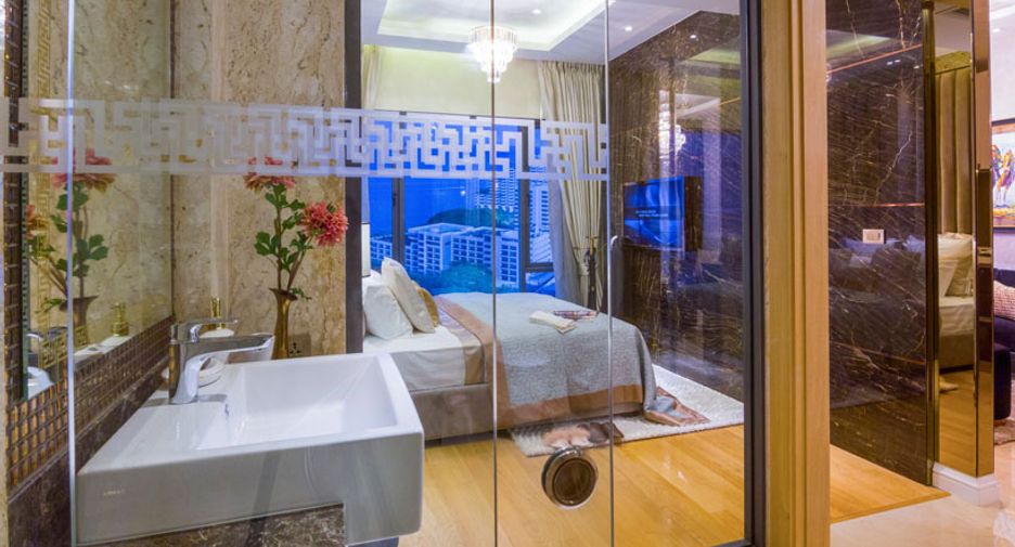 For sale studio condo in Pratumnak, Pattaya
