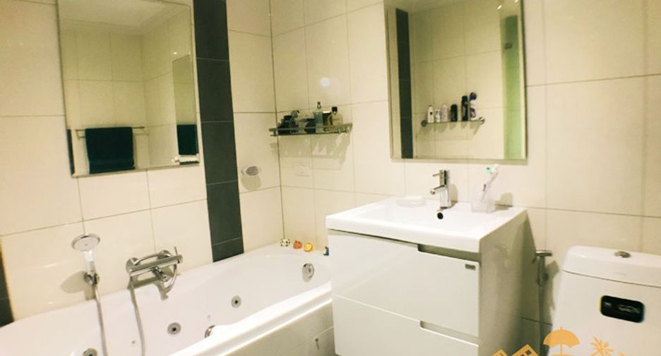 For sale 2 bedrooms condo in Pratumnak, Pattaya