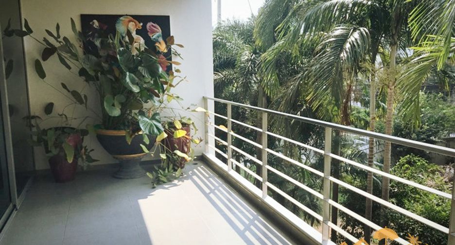 For sale 2 bedrooms condo in Pratumnak, Pattaya