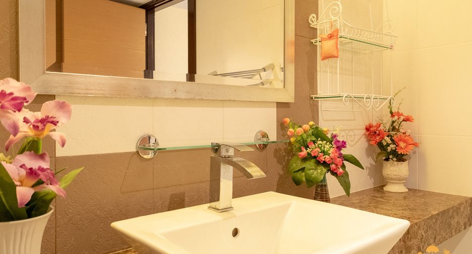 For sale 1 bed condo in Pratumnak, Pattaya