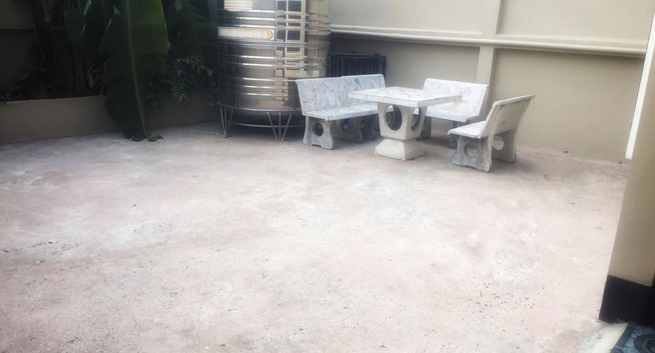 For sale 2 bedrooms house in North Pattaya, Pattaya