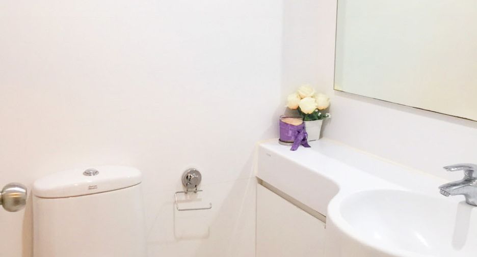 Condo en venta de 2 habitaciones 