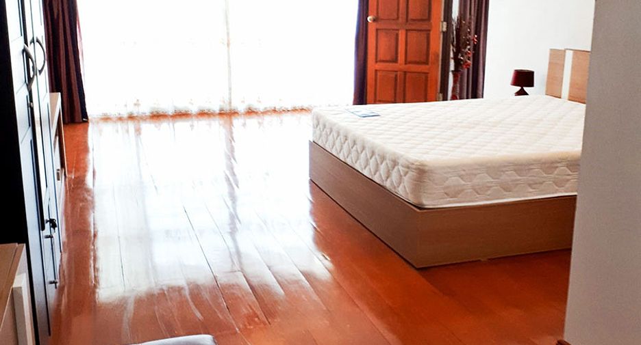 For sale 1 bed condo in Pratumnak, Pattaya
