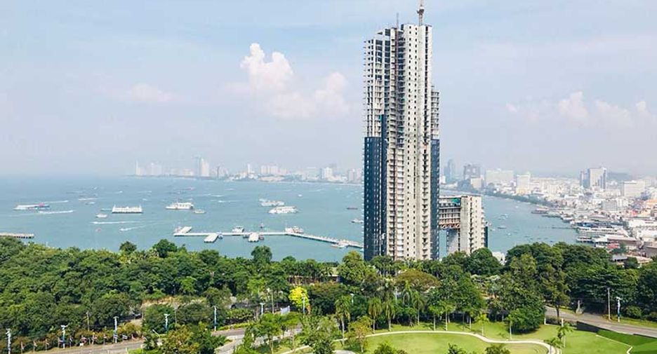 À vendre 2 chambres condo à Pratumnak, Pattaya