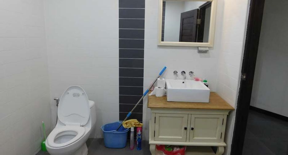 For sale 1 bed condo in Pratumnak, Pattaya