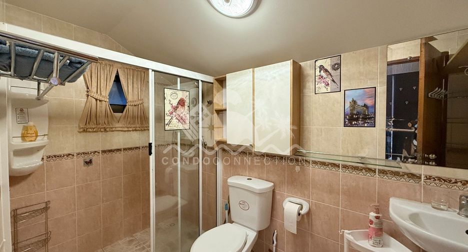For rent 3 bedrooms house in East Pattaya, Pattaya