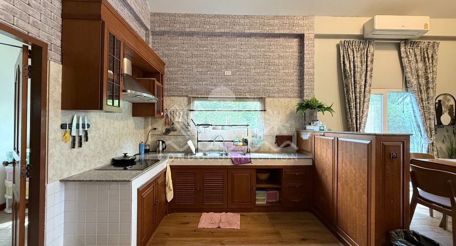 For rent 3 bedrooms house in East Pattaya, Pattaya