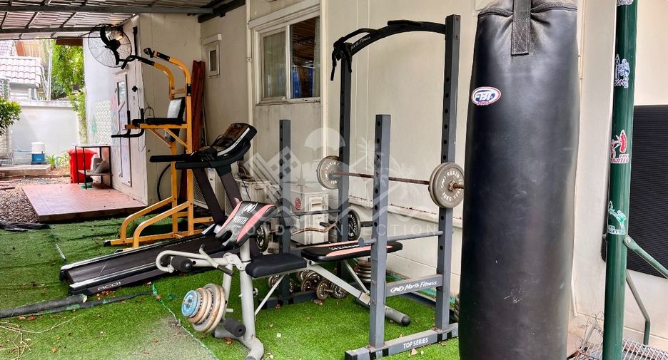 For rent 3 bedrooms house in East Pattaya, Pattaya