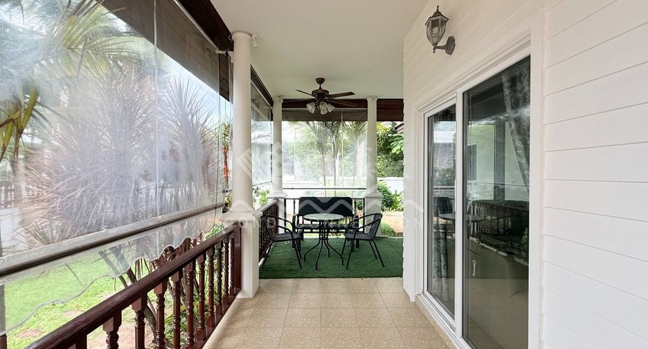 For rent 3 bedrooms house in East Pattaya, Pattaya